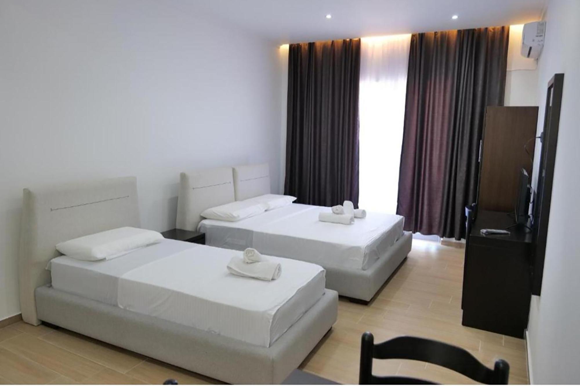 Iljo Apartments Ksamil Extérieur photo