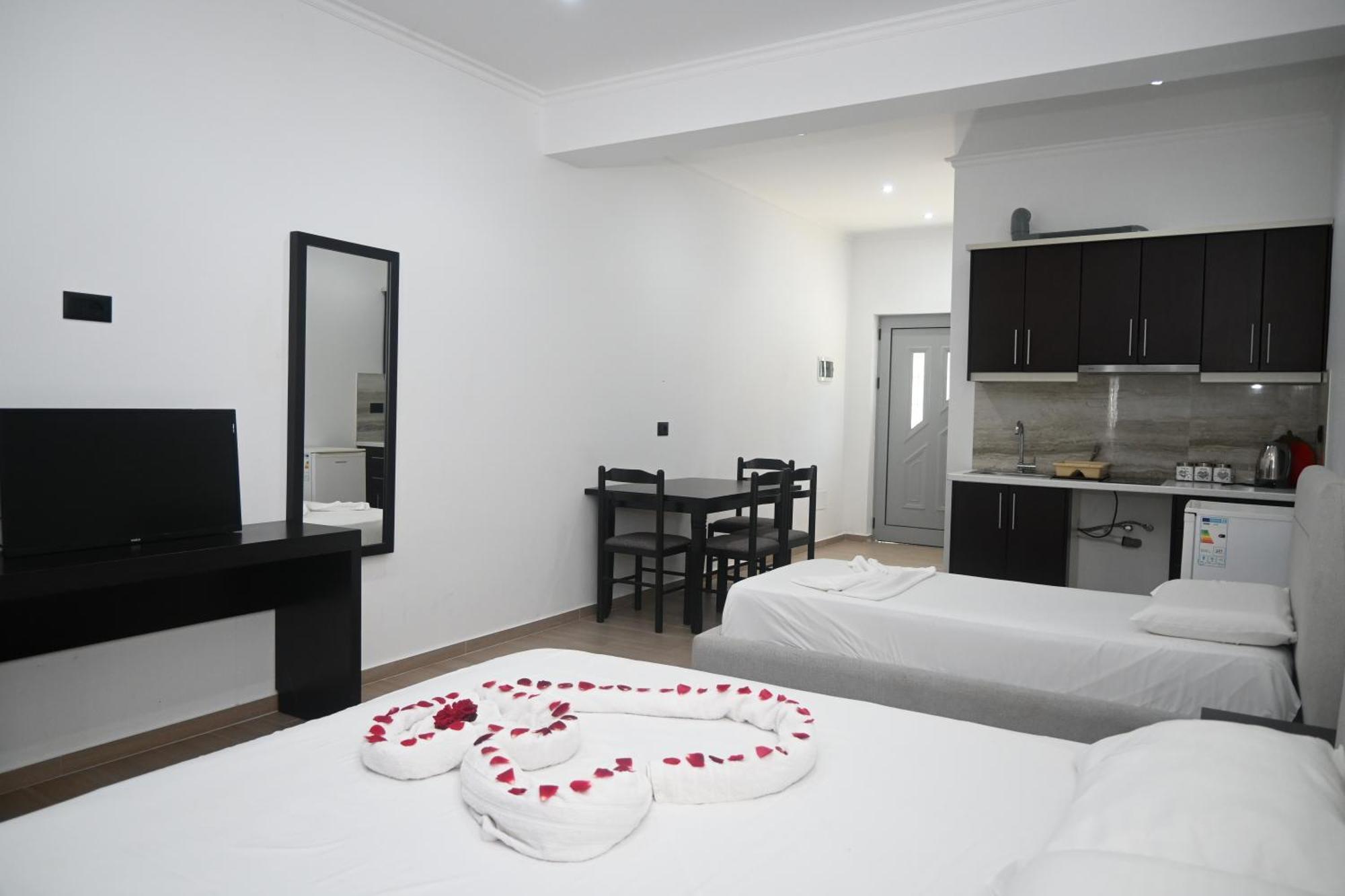 Iljo Apartments Ksamil Extérieur photo