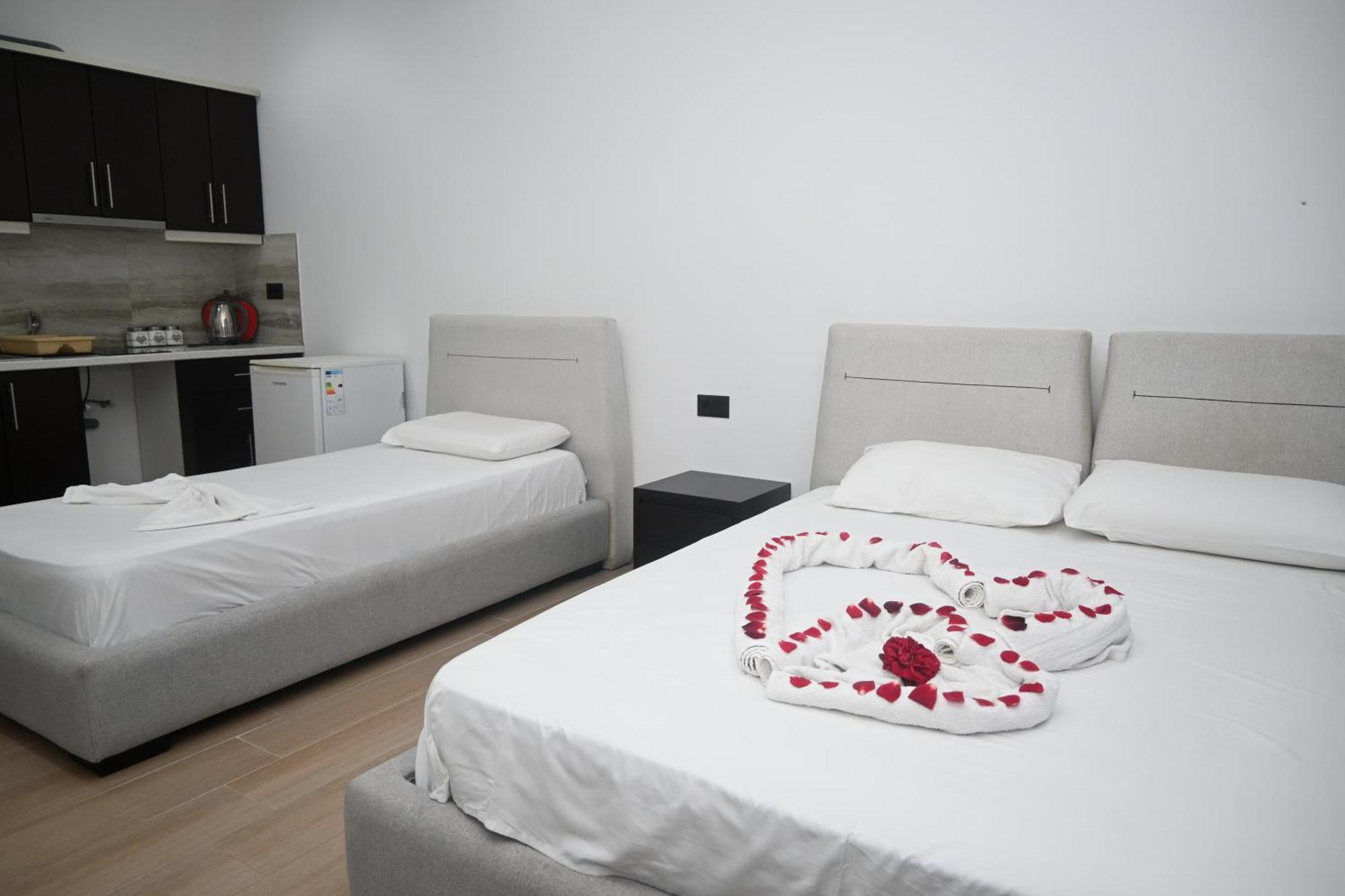 Iljo Apartments Ksamil Extérieur photo
